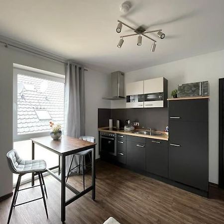 Gemutliches, Stadtnahes 2-Zimmer Apartment Mit Netflix บีเลอเฟล์ด ภายนอก รูปภาพ
