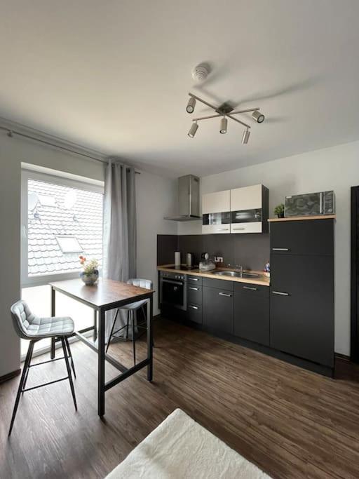 Gemutliches, Stadtnahes 2-Zimmer Apartment Mit Netflix บีเลอเฟล์ด ภายนอก รูปภาพ